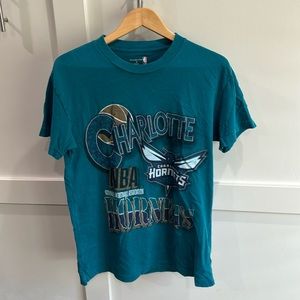 Abercrombie & Fitch - NBA Charlotte Hornets size Small - relaxed
